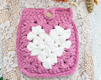 The Heart on Your Sleeve Kindle Case | Handmade Crochet e-Reader Cover