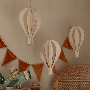 Wooden Hot Air Balloons 3D - Handcrafted Wooden Wall Hanging for Nursery or Playroom, wall decoration for kids, Luftballons aus Holz