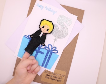 Cartão de aniversário com fantoche de dedo inspirado no Ken - Balão personalizado para cada idade (1-7 anos)