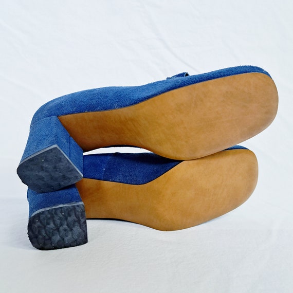 Deadstock vintage 1960s blue suede shoes size 5.5 - image 5