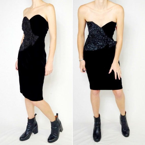 Vintage 1980s black velvet strapless party dress … - image 3