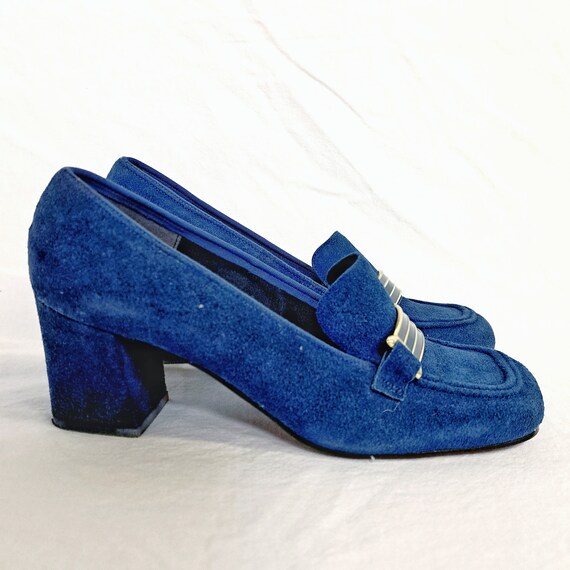 Deadstock vintage 1960s blue suede shoes size 5.5 - image 3
