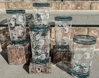 Vintage Hazel Atlas Flowered Water Tumblers.