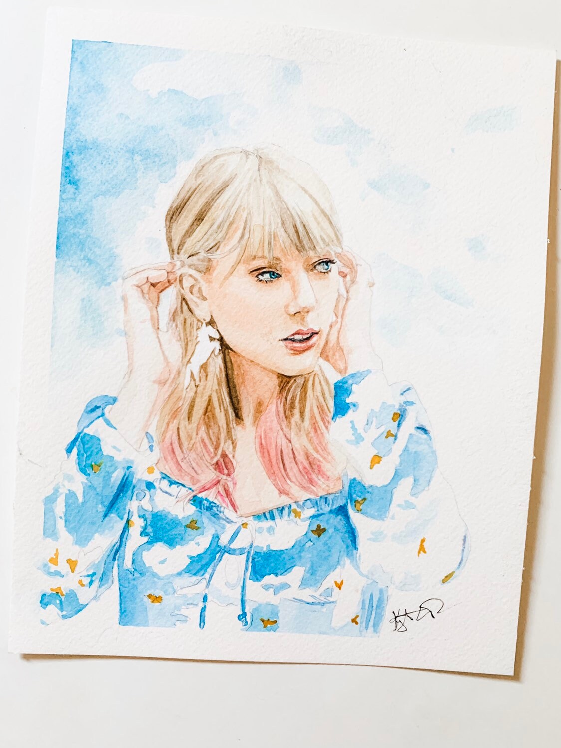Taylor Swift Painting Toes