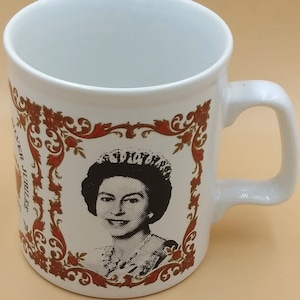 Queen Elizabeth II Silver Jubilee Mug: Joseph Terry & Sons, Ltd. Collectible