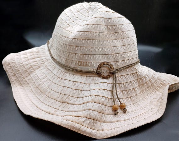 Hat. Betmar New York Sun Hat: Cream Polyester With Brown  display picture 3