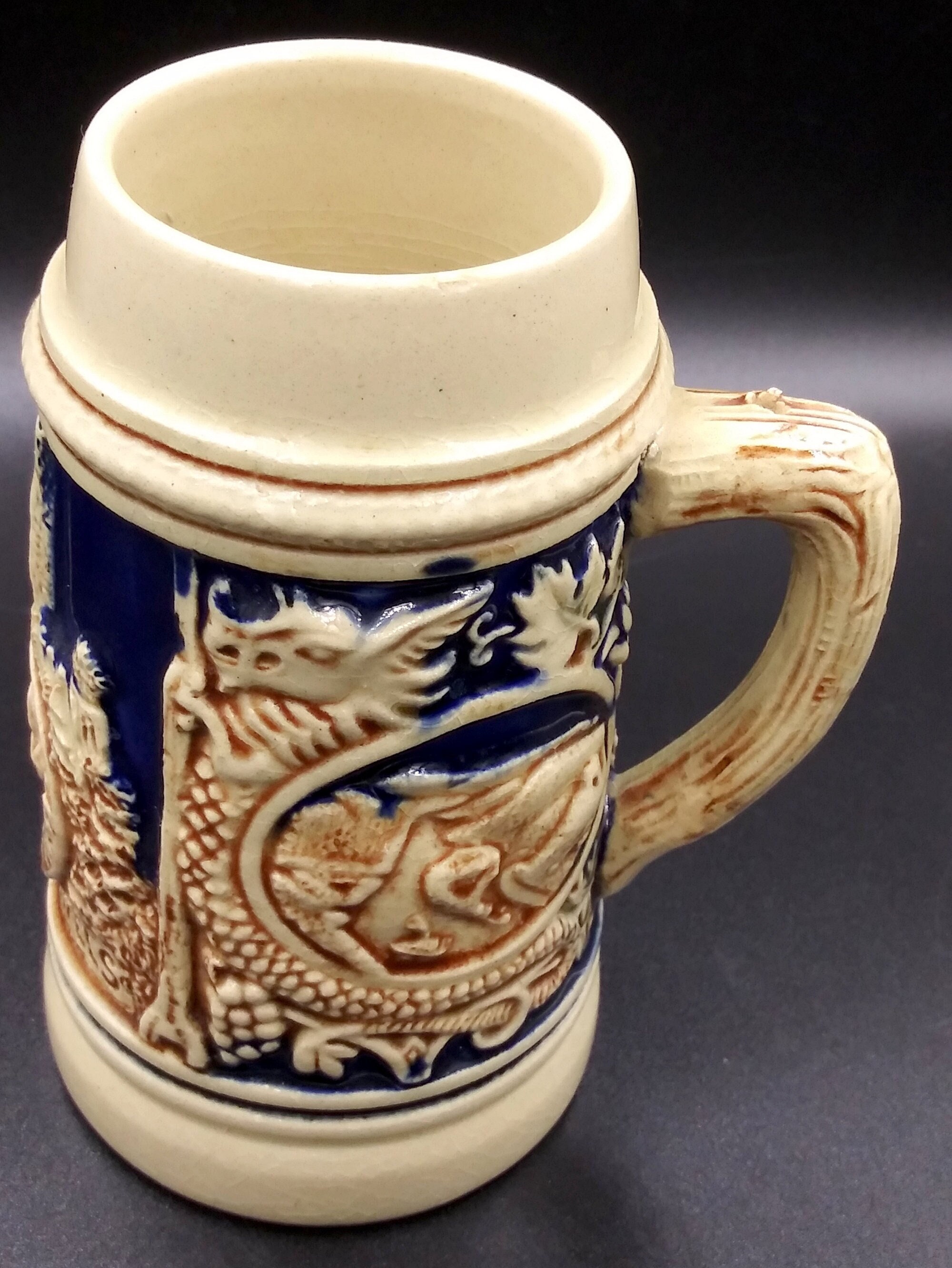 シュタイン。ドイツビールシュタイン2個セット：ハンブルクとドラッヘ