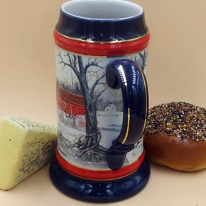 Budweiser &quot;An American Tradition&quot; Beer Stein. 1990 Collection Series. Susan Sampson Artist. Winter Scene. Clydesdale Horses. Collectible.