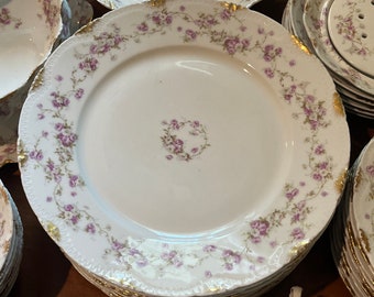 Theodore Haviland 1246-6. Purple/pinkish, white rose, green foliage. Gold Point.