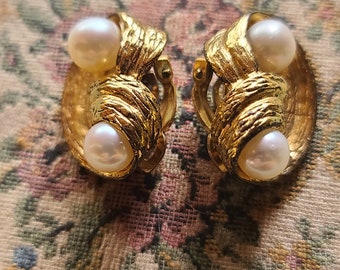 Vintage 12K GF Pearl Earrings, Clip on Closure