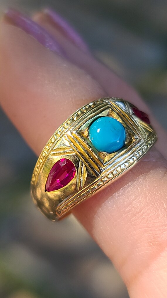 14K Gold Turquoise and Ruby Ring with Engraved De… - image 3