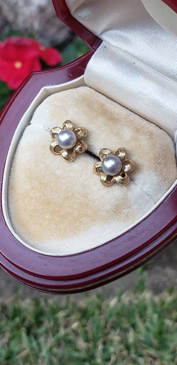 Vintage 14K Gold Pearl Flower Earrings, Stud Style