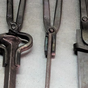 Blacksmith Tongs Forging Metal Working Tong Set. V-bit Tongs and Gooseneck Tongs  Forge Anvil Smithing 