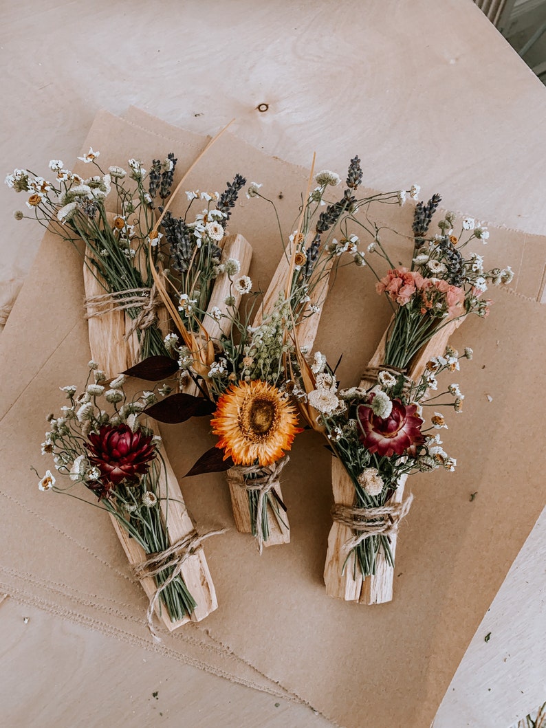 Palo Santo & dried flowers bundles, mini dried flowers with palo santo, gift for her, palo santo bundles, dried flowers mini bouquets, image 1