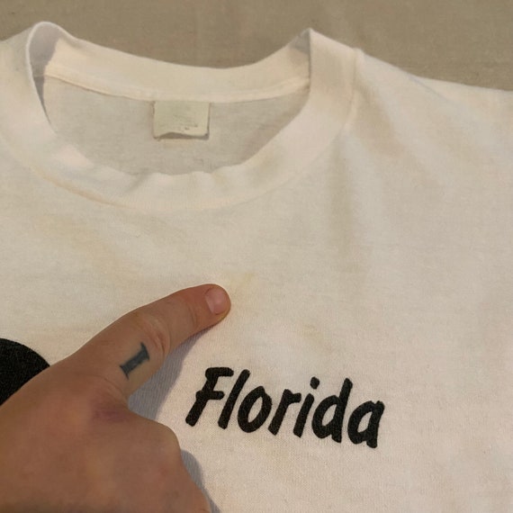 Vintage white Mickey Mouse Florida graphic t-shirt - image 4