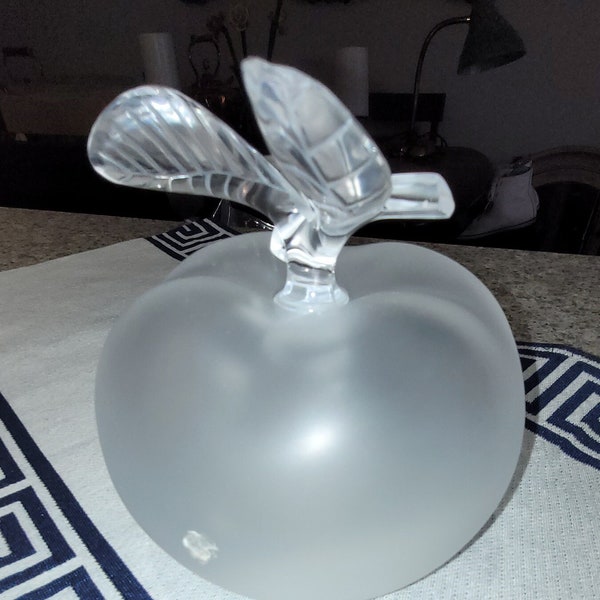 Grande Pomme, Lalique Molded Frosted Apple Perfume Bottle Nina Ricci 'Fille d'Eve' Signed