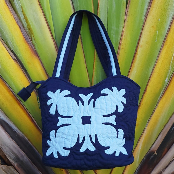 100%HAND MADE Hawaiian Quilted Bucket Bag-Pineapple