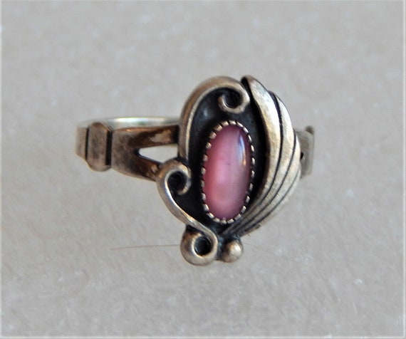 Vintage Sterling Silver and Pink Moonstone Ring. … - image 2