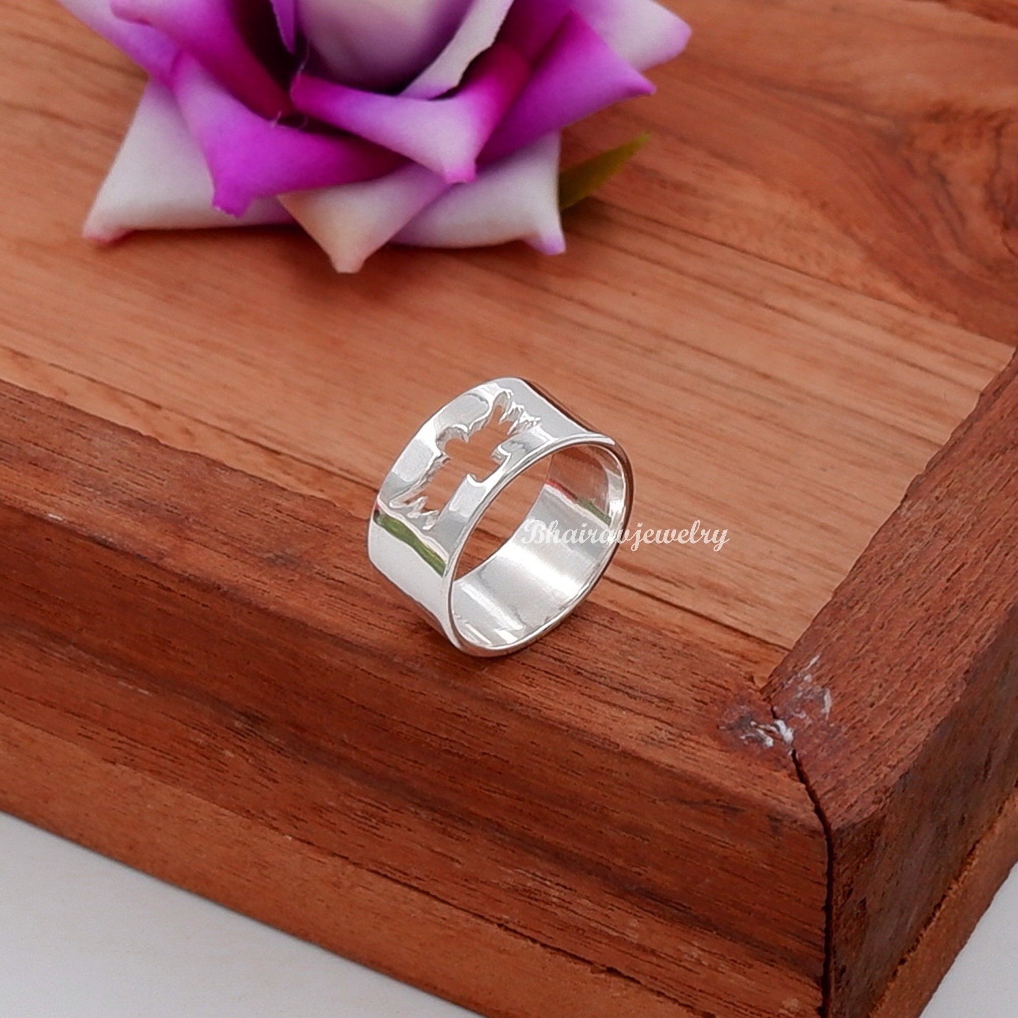 Sterling Silver Owl Ring: Engraved Promise Band