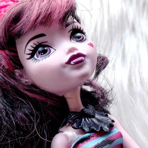 DRESSED DRACULAURA Monster High Dolls for OOAK Doll Making / One Doll / 1 Doll mh