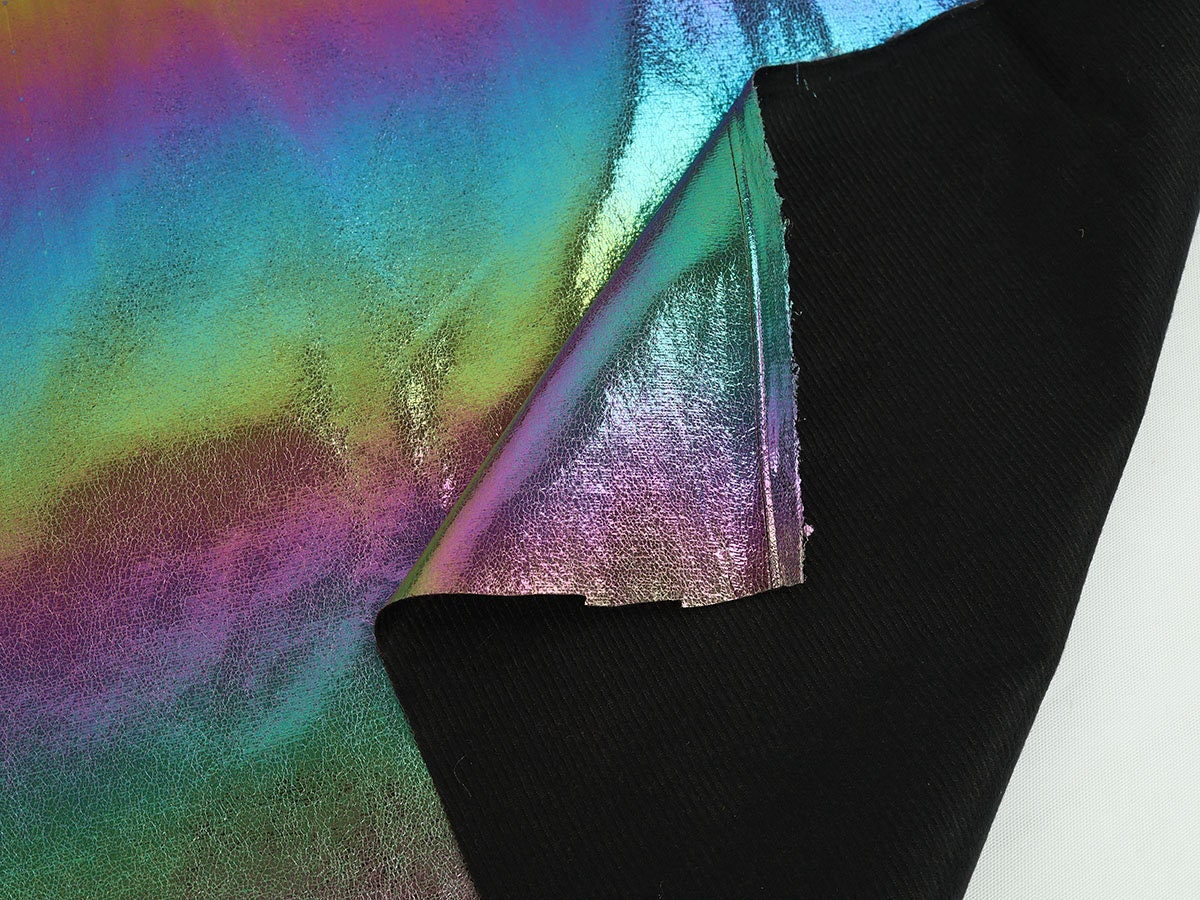 SUPERFINDINGS 53.94 inch Iridescent Fabric Shimmer Sewing Crafting  Holograhic Fabric Costume Stage Perfomance Fabric for Clothing Patchwork  Sewing Art
