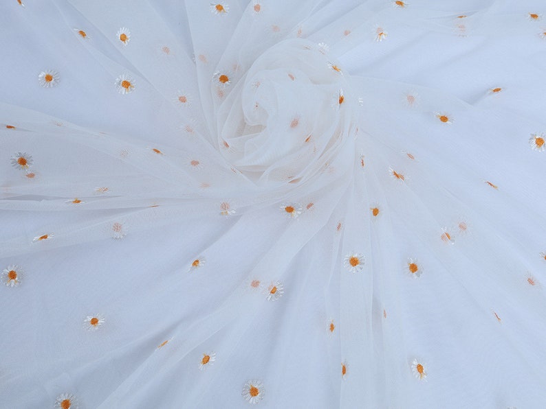 Small Daisy Mesh Fabric Flowers Embroidered Netting Cloth for Clothing ...