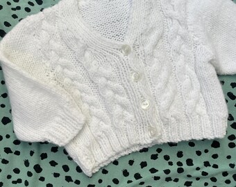 Hand-Knitted Baby Cardigan (0-3 Months) - Personalized Name Embroidery
