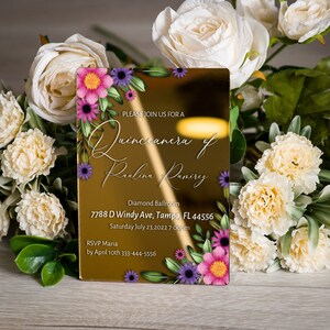 Invitación de flor dorada para Quinceañera / Tarjeta floral linda para fiesta de Quince / Hermosas y elegantes invitaciones para dulces dieciséis
