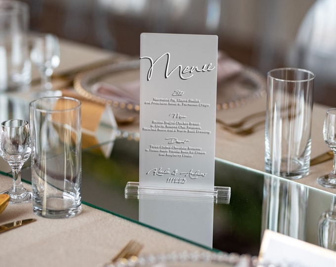 Elegant occasional menu with base | personalized wedding detail | boho party decor