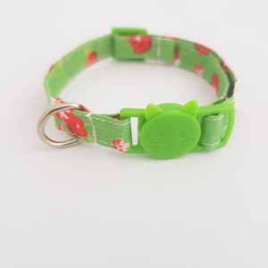 Green Floral Quick Release Cat Collar