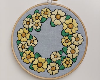 PDF DIGITAL DOWNLOAD only. Floral Embroidery Pattern, Template and Tutorial. Beginner Level. For 6 inch hoop. 'Primrose Wreath'.