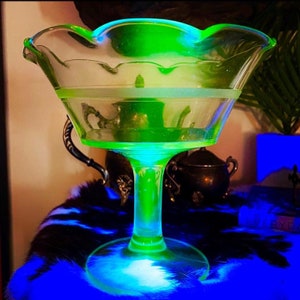 Extra Large Compote Serving Dish Clear Manganese Glass Glowing UV Depression Glass - Not Uranium Glass - Vintage Antique Glass Art