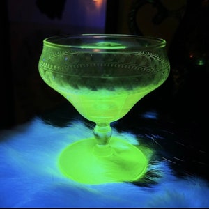 Uranium Glass Wine Glass Goblet - Depression Glass - UV Glass - Vintage Antique Optic - Libbey Glass Co. - Roosevelt Needle Etch