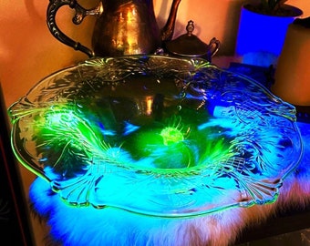 Large Serving Bowl - Clear Manganese Glass - Glowing UV Depression Glass – Not Uranium Glass – Vintage Antique Glass