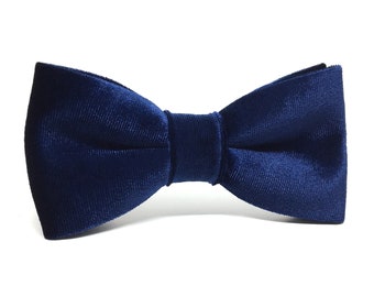 Navy blue velvet bow tie, Navy blue bow tie, Groom bow tie, Wedding bow tie, Groomsmen bow tie, Bow ties for men, Ringbearer bowtie