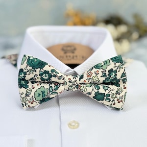 Dark Green Floral Bow Tie, Rustic Garden Wedding Bowtie, Boho Groomsmen Tie, Sage Green Groom Bow Tie, Men&#39;s Floral Bow Tie