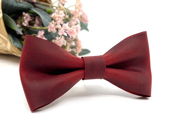 Crazy Leather bow tie, Red bow tie, Groom Bow tie, Rustic Bow tie, Wedding Bow tie, Groomsmen bow tie, Bow ties for men