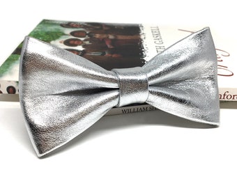 Shiny Leather Bow tie, Silver Bow tie, Wedding Gift, Groom Bow tie, Mens Adult Groom, Wedding Bowtie, Groomsmen bow tie, Bow ties for men