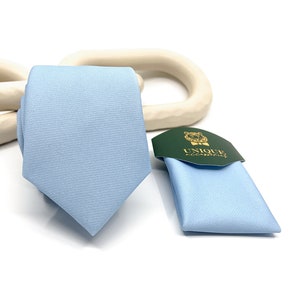 Light Blue Men&#39;s Necktie: Wedding Groom/Groomsmen Tie