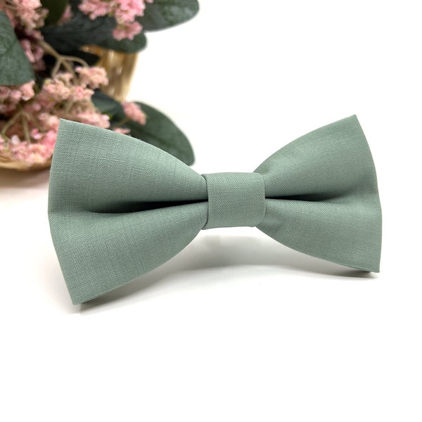 Dusty sage green bow tie, Sage green mens bow tie, boys bow tie, wedding bowtie, groomsmen bow tie, dark green bow tie, ring bearer bow tie