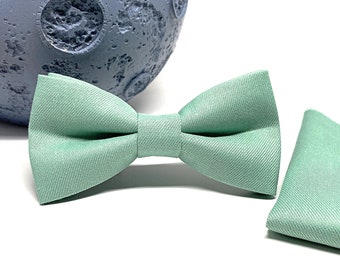 Mint Green Polyester BOYS Ready Pre-tied Bow tie > 60 Colours Available in Shop Mint Green Polyester BOYS Ready Pre-tied Bow tie > 60 Colours Available in Shop