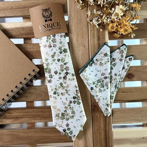 Pale Green Floral Necktie, Green Floral Men Necktie, Wedding Floral Ties, Groomsmen Floral Necktie, Groom Gift Tie, Weddings Tie