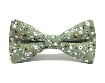 Tiny floral bow tie, Bow ties for men, Green bow tie, Bow tie for boys, Baby boys kids, Groom gow tie, Wedding bow tie, Groomsmen bow tie