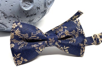 Soft Gold Floral bow tie, Navy blue bow tie, Bow tie for boys, Wedding Gift, Groom Bow tie, Wedding Bow tie, Groomsmen bow tie