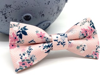 Blush light pink bow tie, Pink Floral bow tie, Bow ties for men, Bow tie for boys, Groom bow tie, Wedding bow tie, Groomsmen bow tie