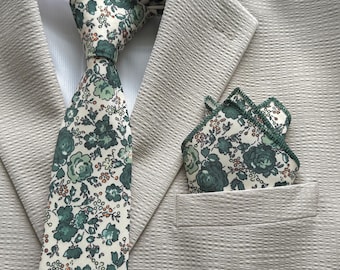 Dark Green Floral Necktie, Skinny Groom Accessory, Rustic Groomsmen Gift