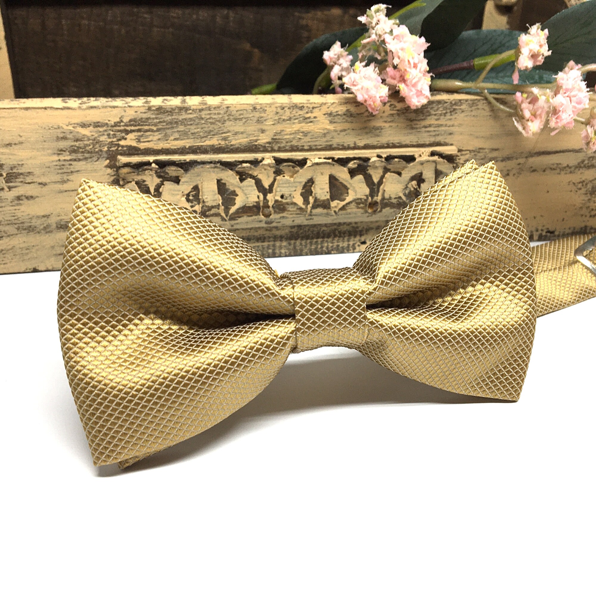 Soft Gold Bow tie Bow tie boys Groom bow tie Wedding bow Etsy