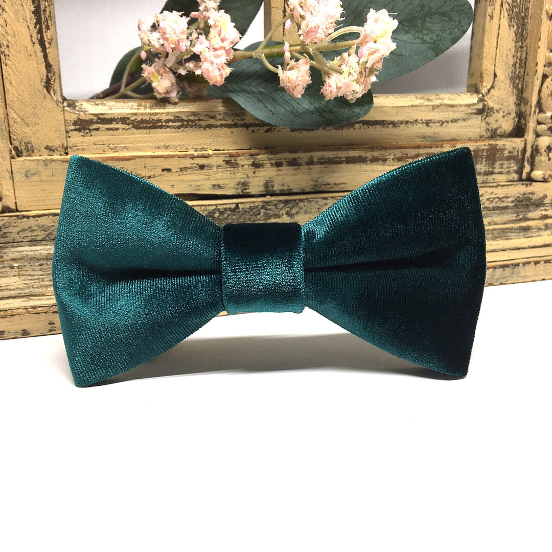 Green Velvet Bow Tie, Emerald Green Bow Ties, Groom Bow Tie, Wedding