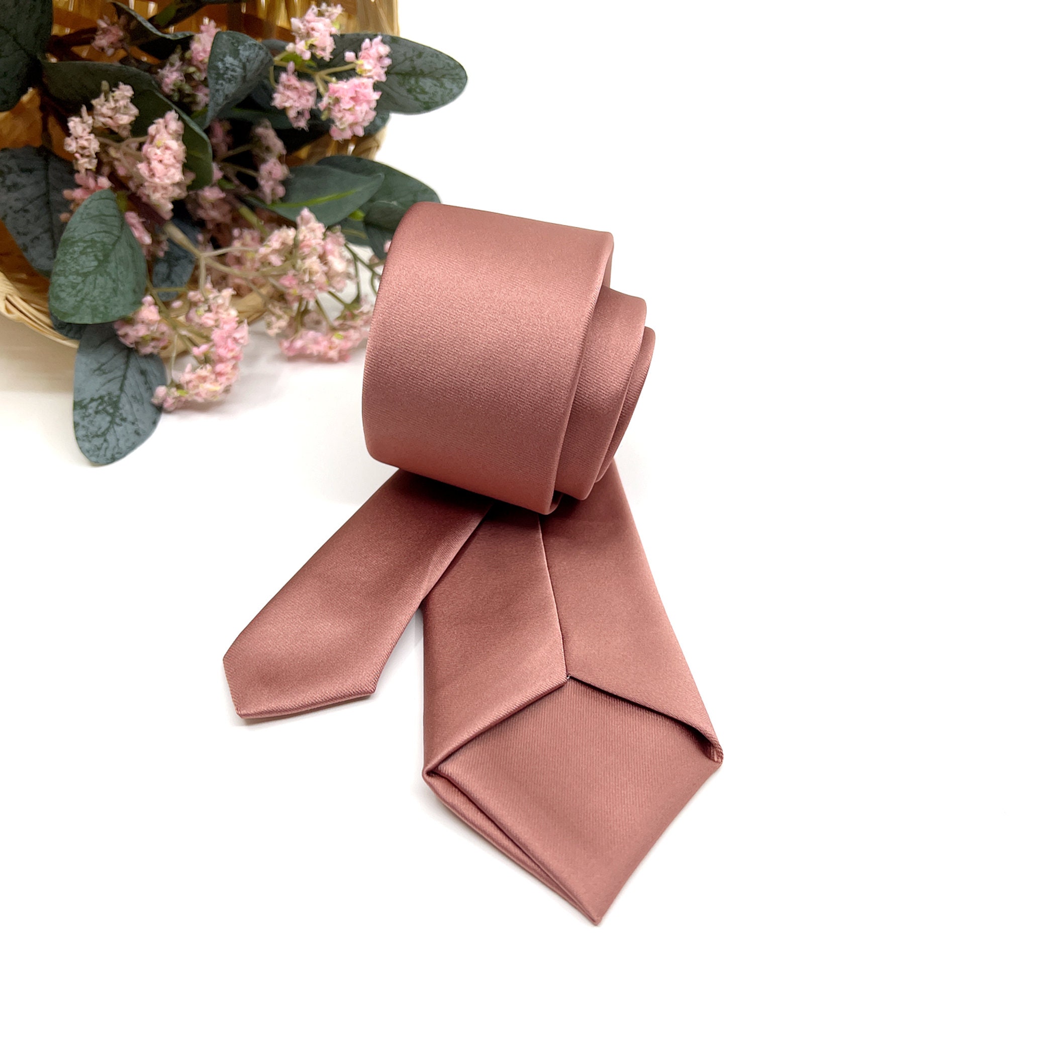 dusty pink necktie
