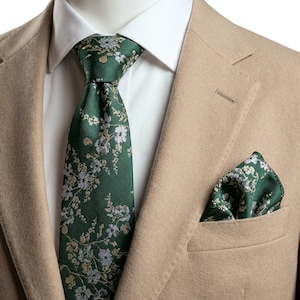 Forest Green Floral Tie, Pocket Square Set Rustic Wedding